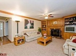 16 Castlio Ct, Saint Charles, MO 63304