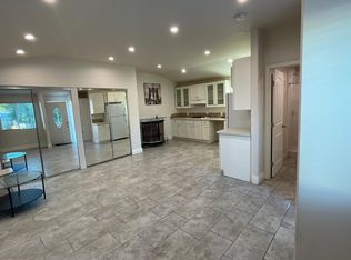 20820 Exhibit Pl, Woodland Hills, CA 91367
