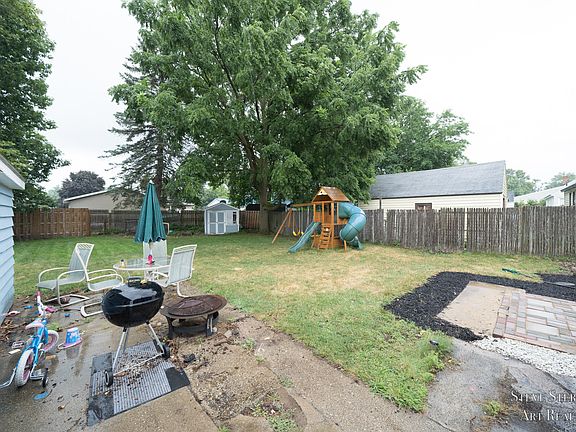 4th image of 705 Marcia St SW