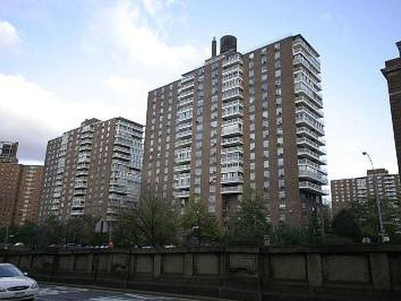 5th image of 549 W 123rd St APT 17A