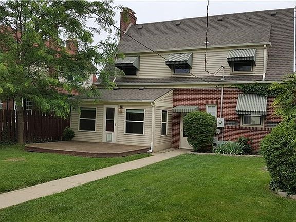 2nd image of 207 E 3rd St