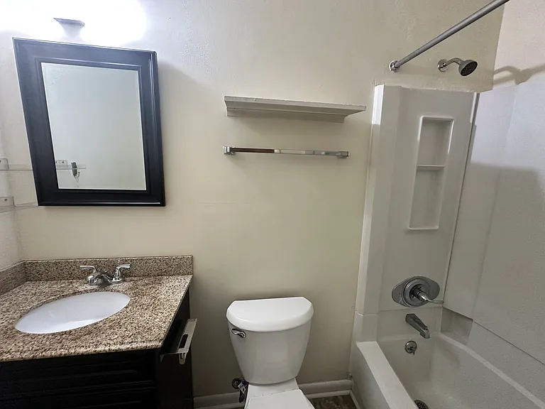 1005 Carlton Ave #A — Photo 8