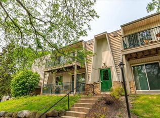 2410 Independence Ln APT 206, Madison, WI 53704