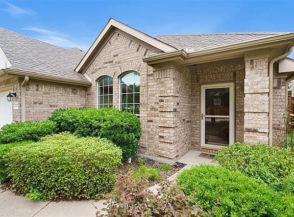 2nd image of 3112 Crossridge Dr
