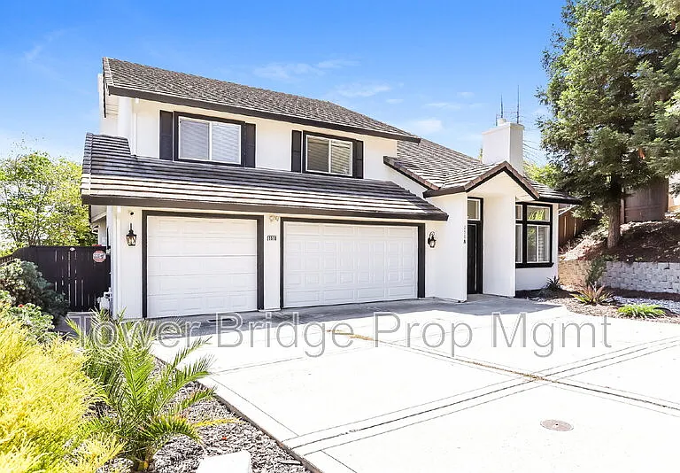 1518 Southridge Ct — Photo 12