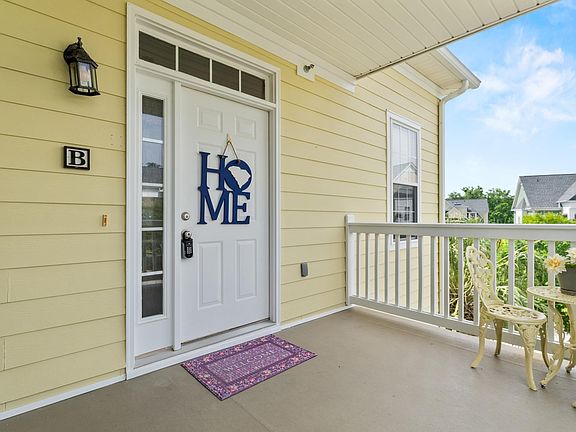 3rd image of 143 Breezes Dr Unit 26B