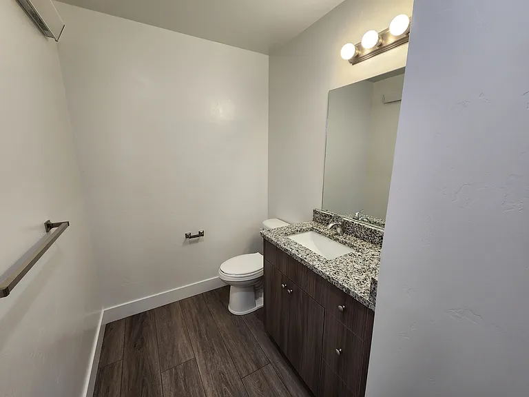 6136 Freedom Apt 4 - 6_04072025
