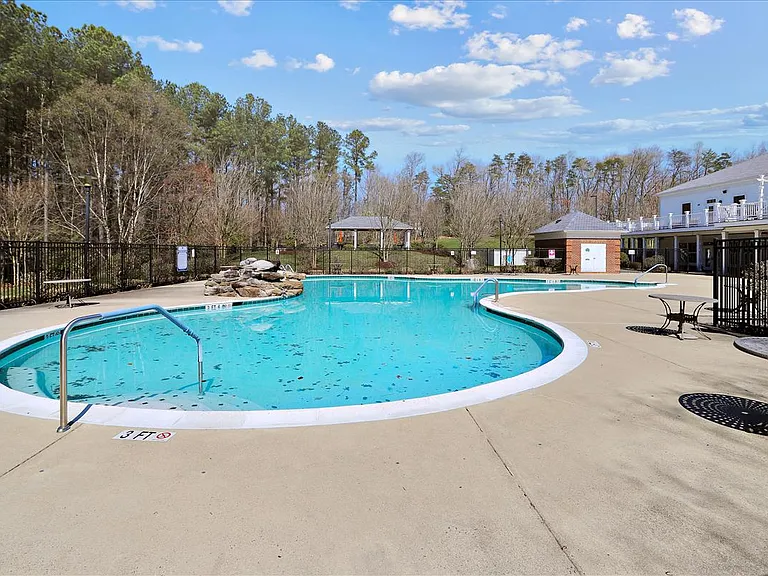 5815 New Berne Rd — Photo 35