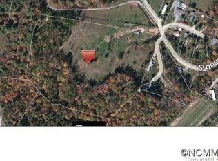 2 Stoney Ridge Ct, Hendersonville, NC 28792