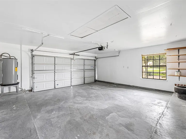 2602 Planters Row — Photo 28
