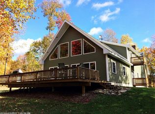 284 Houlton Rd, Island Falls, ME 04747