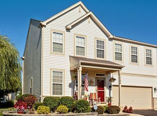 1104 Pineview Dr, Joliet, IL 60432