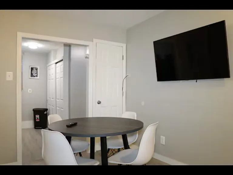 128 Coles St #GARDEN LEVEL — Photo 5