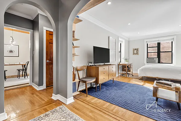 Sold by The Agency | media 1