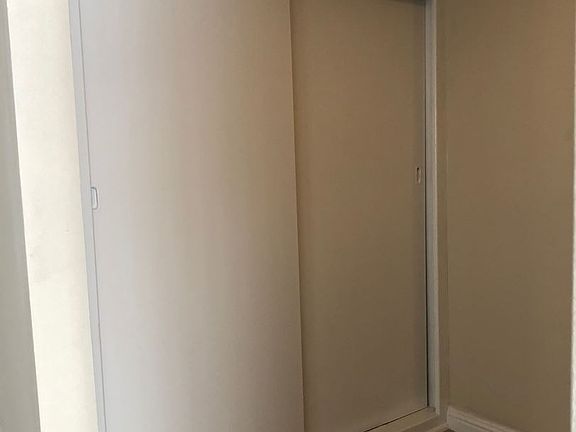 2nd image of 909 E 1st St APT 12