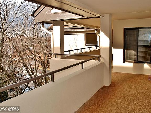 2nd image of 6050 California Cir #6050