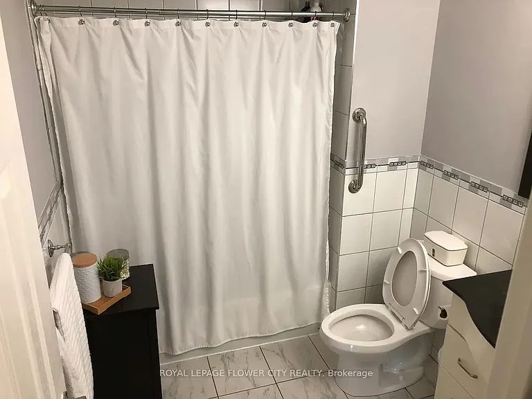 191 Cabana Dr N #2 — Photo 3