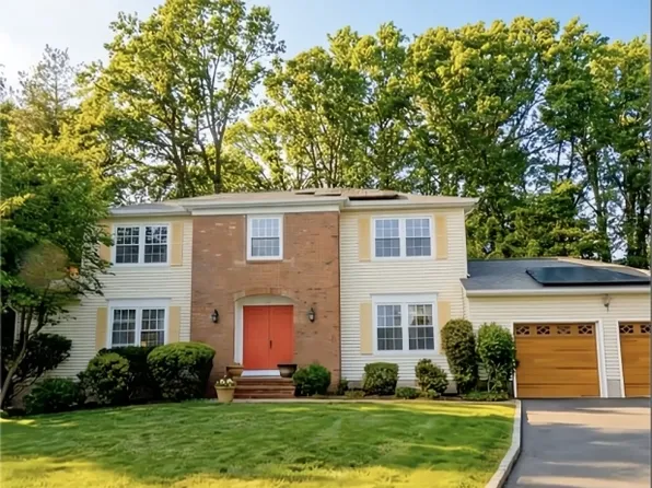 29 Woodside Dr, Rockaway Twp., NJ 07866