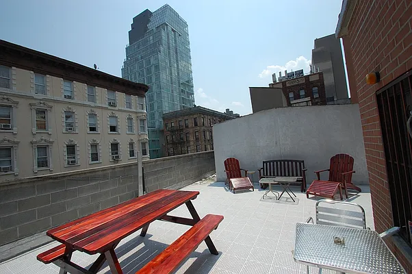 Rented by Bold New York | media 47