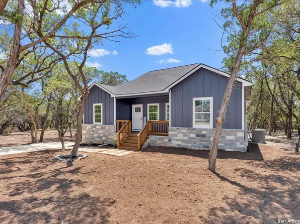 248 Brushy Creek Trl, Bandera, TX 78003