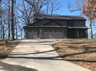9932 123rd St, Davenport, IA 52804