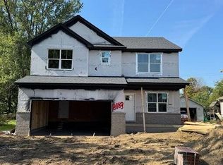 8883 Oakview St, Plymouth, MI 48170