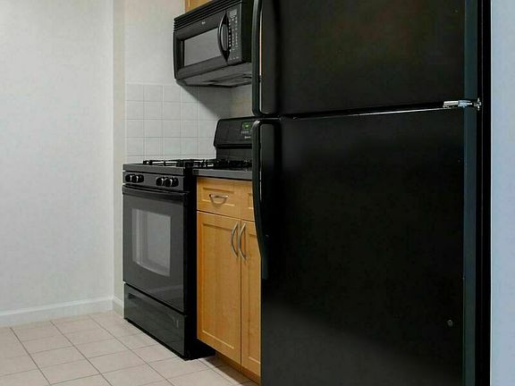 5th image of 229 Chrystie St APT 539
