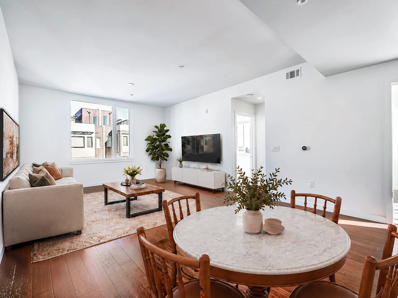 2 bed, 802 sqft, $4,095 — Photo 4