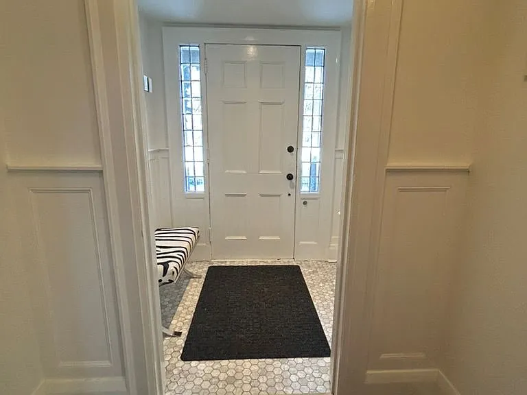 1252 Avenue Rd — Photo 3