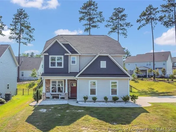 14 Wildlife Bridge Ct, Spring Lake, NC 28390