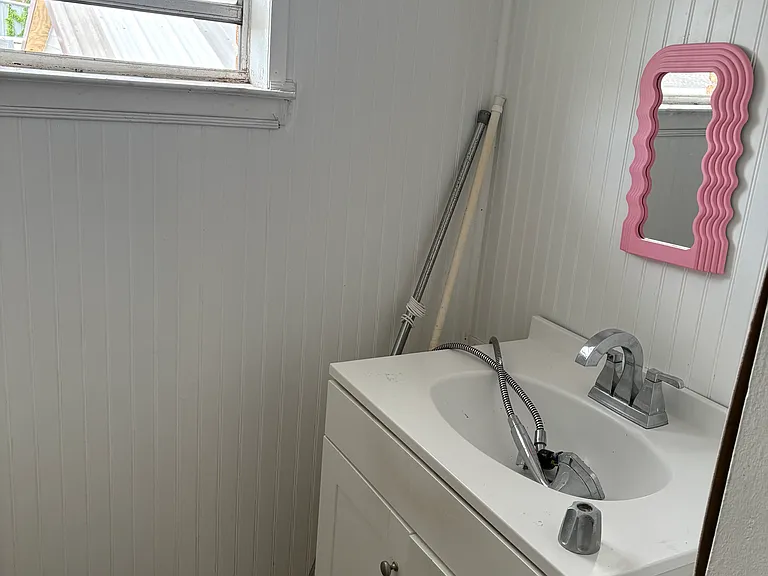 100 Plaquemine St #B — Photo 8