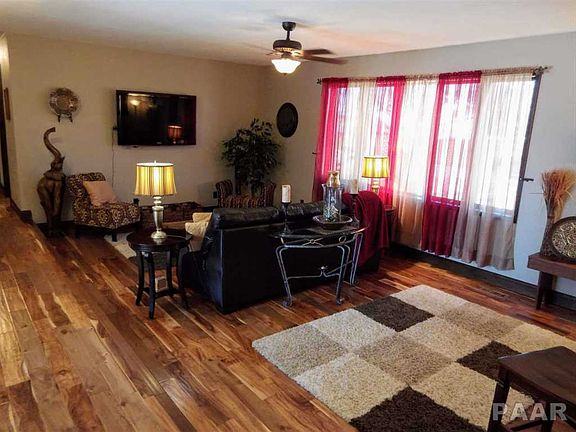 3rd image of 110 Knollaire Dr