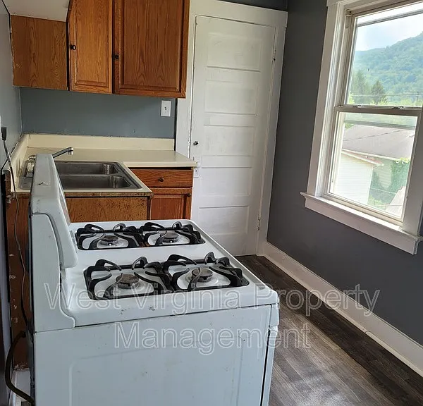 119 Route 60 — Photo 15