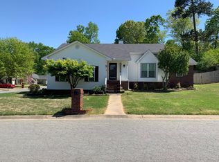 1 Summer Ridge Ct, Little Rock, AR 72211