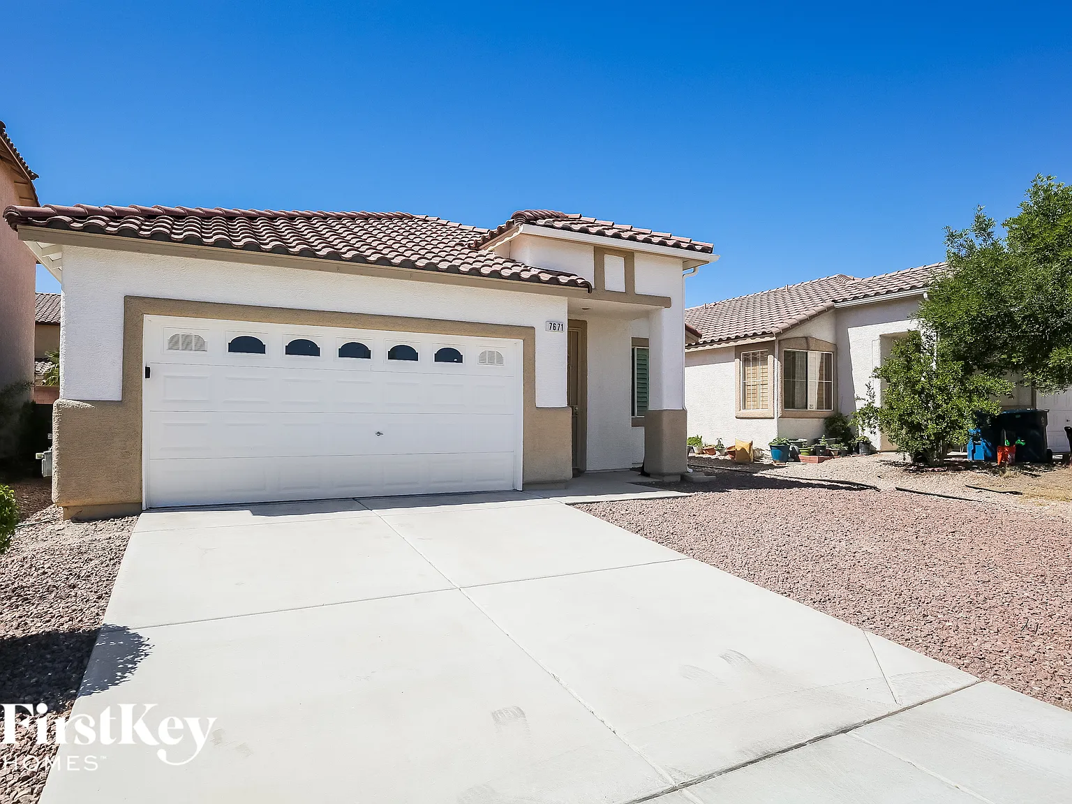 3 bed, 2.0 bath, 1602 sqft, $1,975 — Photo 2