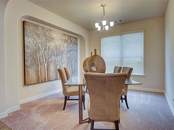 5th image of 3211 Gibbons Crest Ln