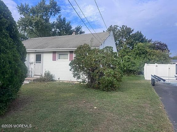 5th image of 17 Pearce Avenue