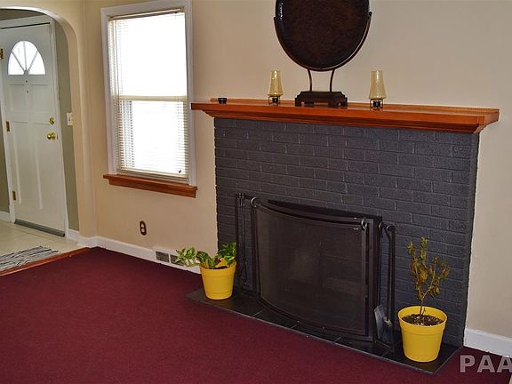4th image of 2322 W Barker Ave