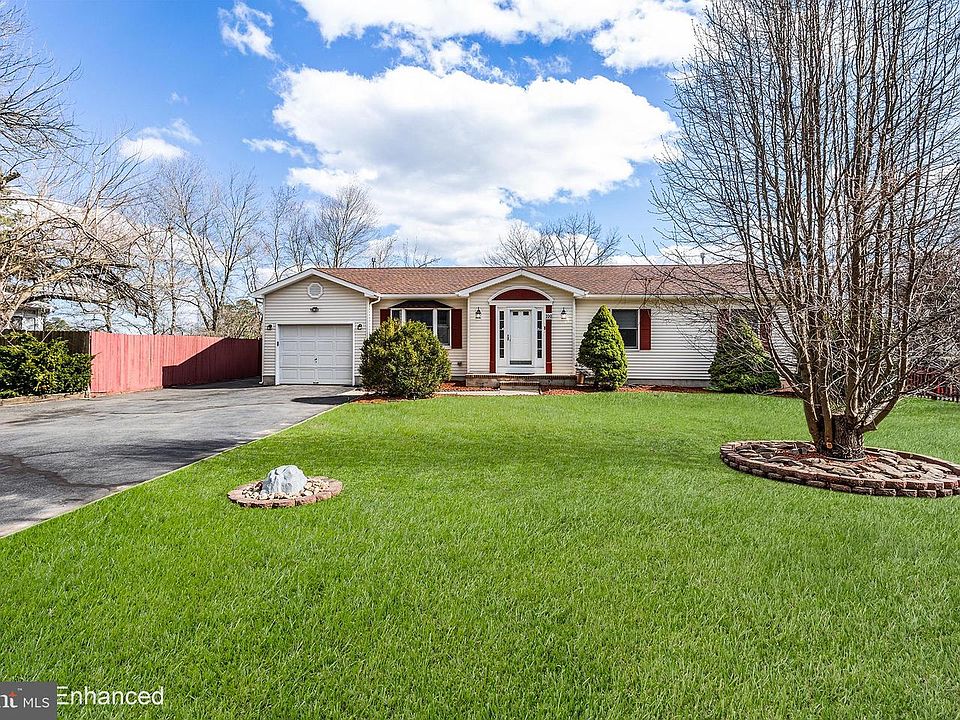 1st image of 100 Split Rock Rd