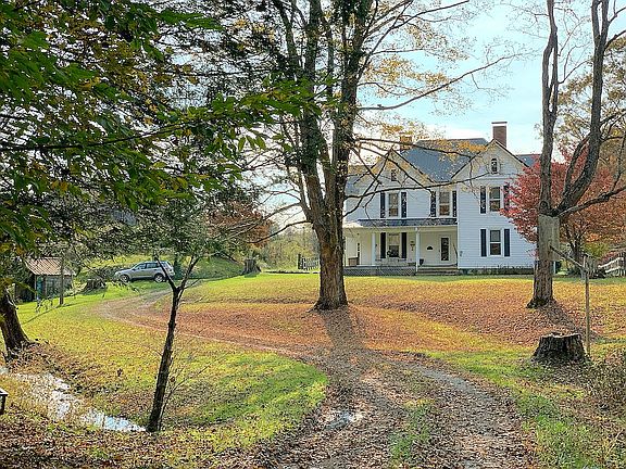 Road in over the creek 