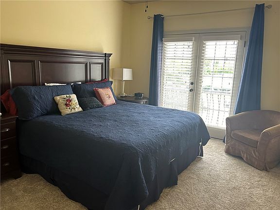 4th image of 2202 Crescent Pointe Pkwy