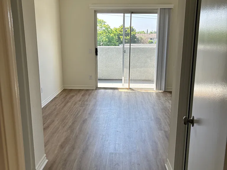 3424-3428 W Orange Ave — Photo 15