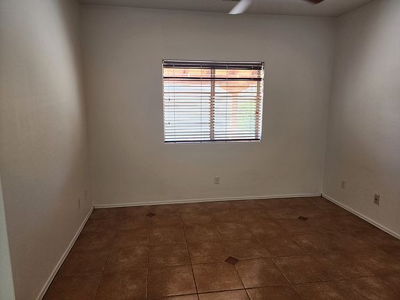 5th image of 1907 W Alder Grove Dr