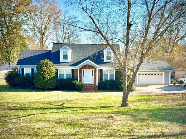 1315 S Point Rd, Belmont, NC 28012