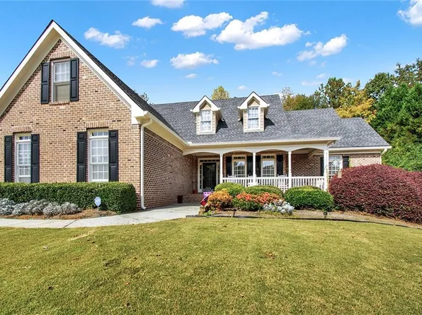 1321 Maple Creek Ave, Loganville, GA 30052