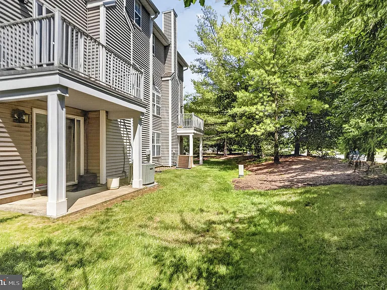 132 S Barrow Pl — Photo 36