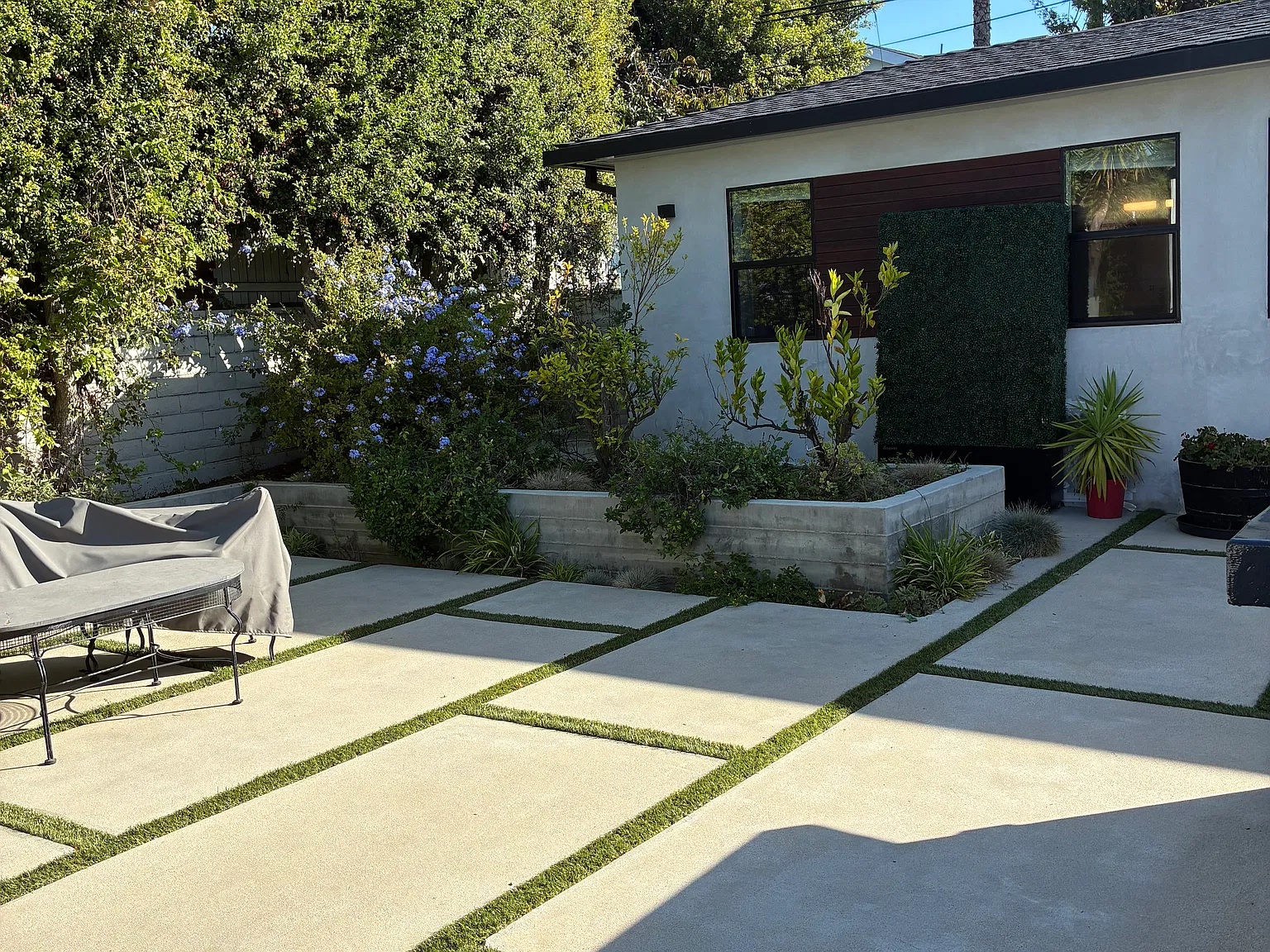 1 bed, 700 sqft, $2,500 — Photo 1