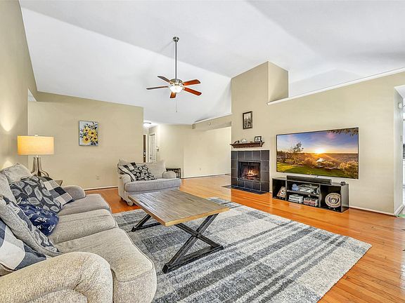 5th image of 4402 Leyland Dr
