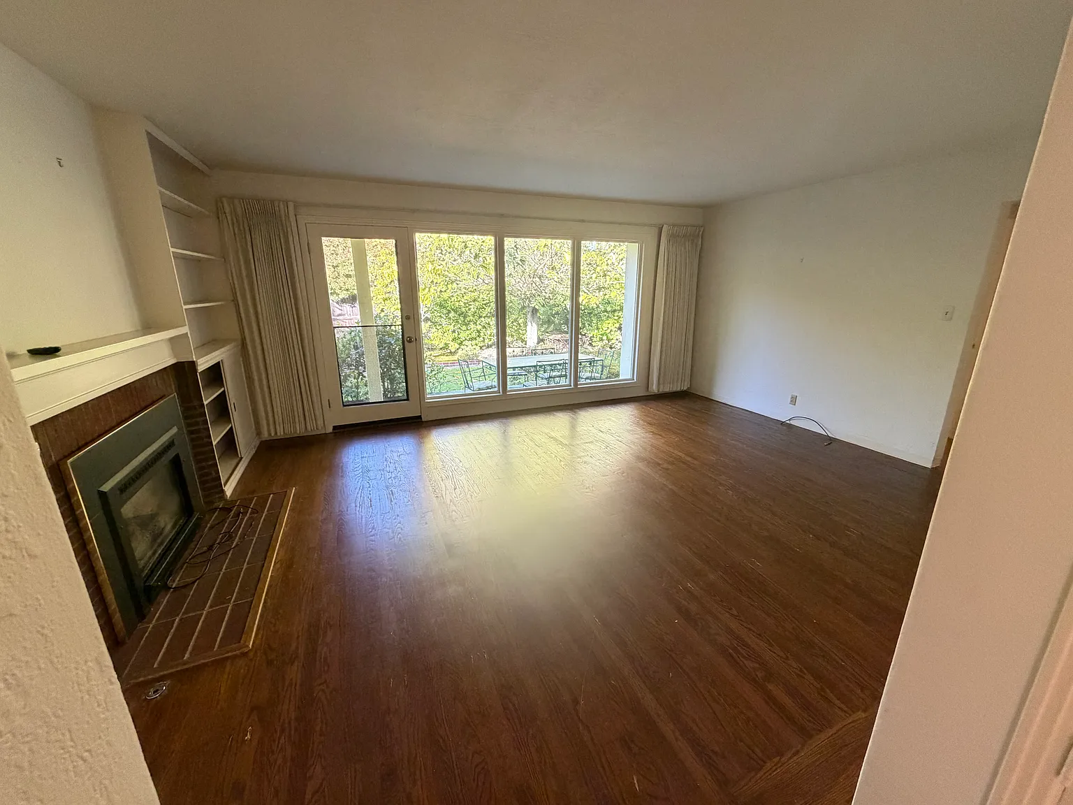 4 bed, 1250 sqft, $5,000 — Photo 4