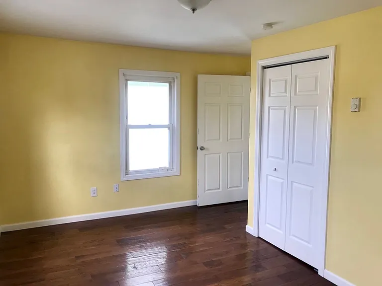 113 Washington St #2 — Photo 4